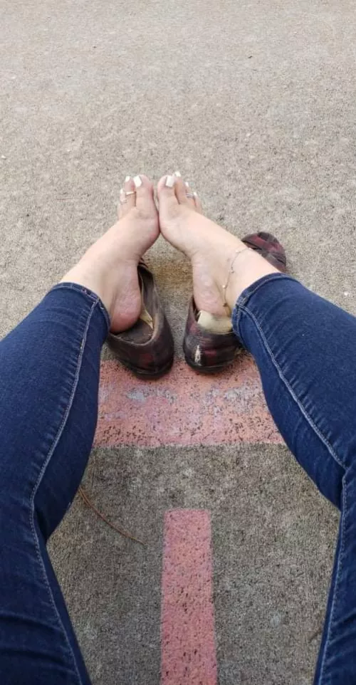 Can you cum just from smelling feet?