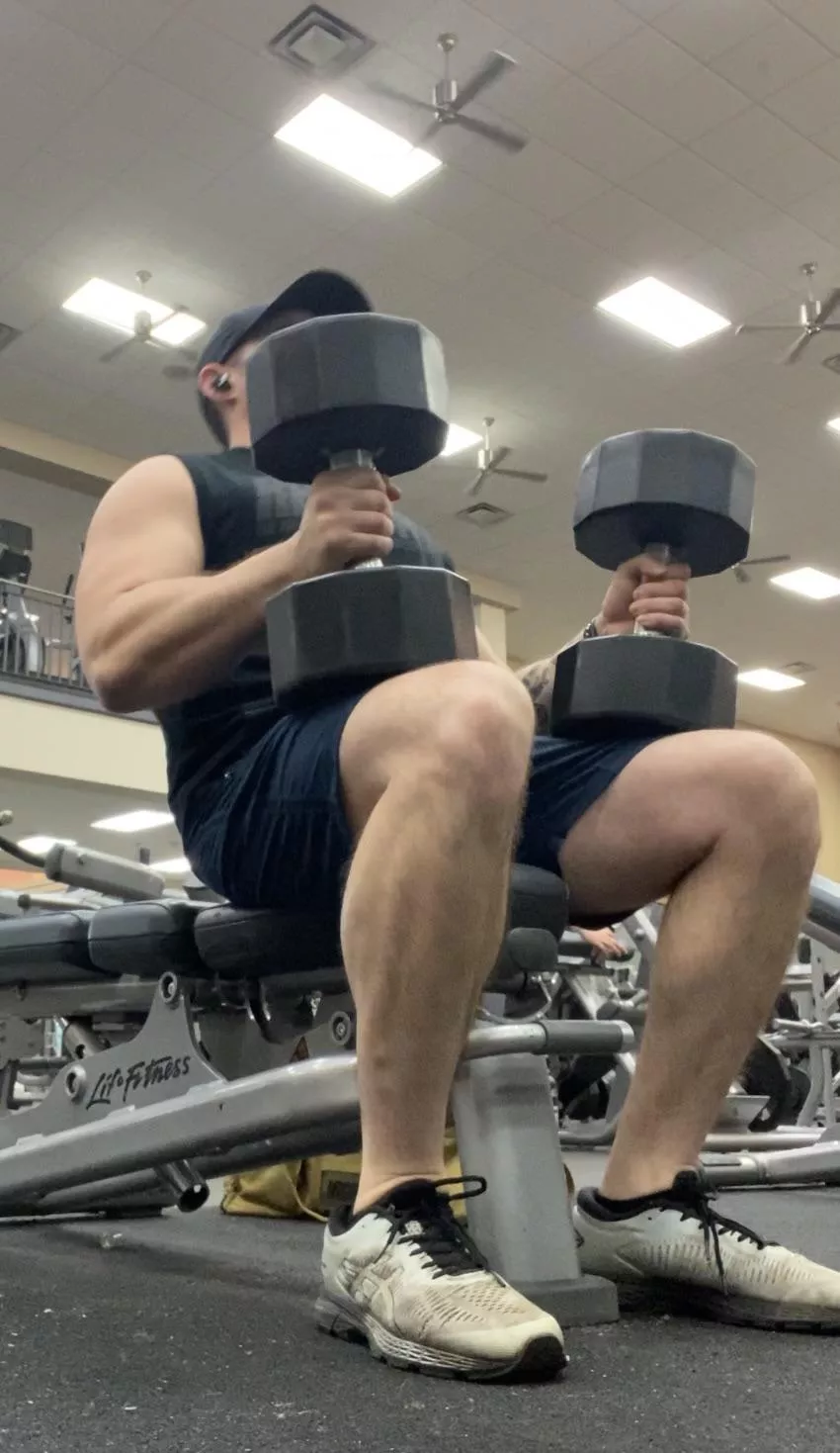 Caught this forearm flex, good enough to post?