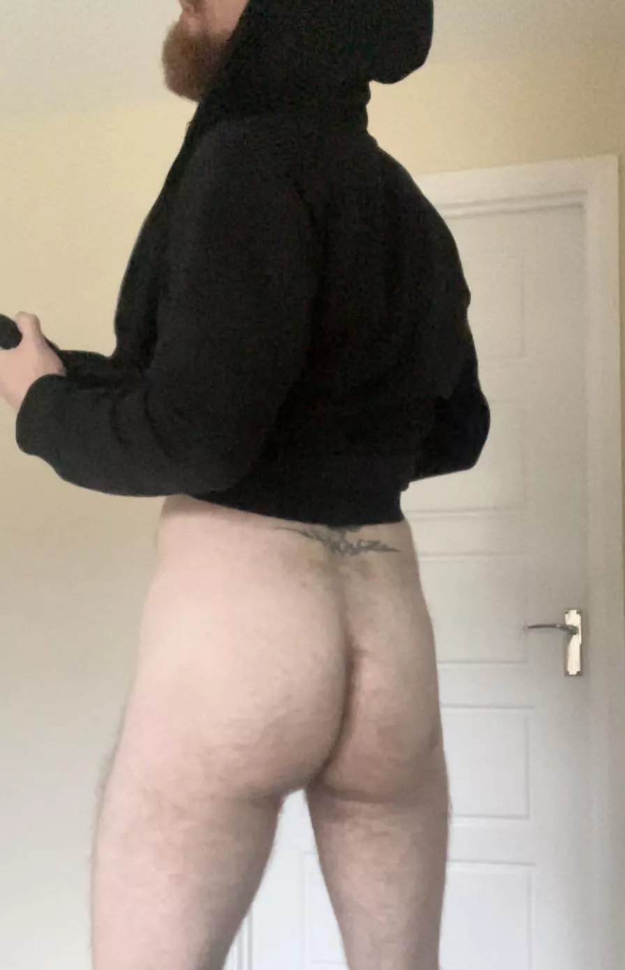 Cheeky 🍑 😜