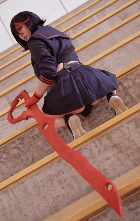 Cheeky peek (Ryuko Matoi Cosplay by SkylineStars)