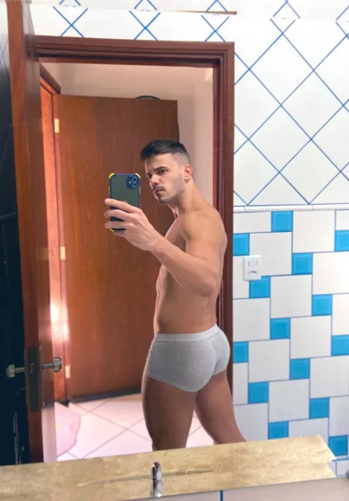 Chest day at the gym but the pump was on my ass.