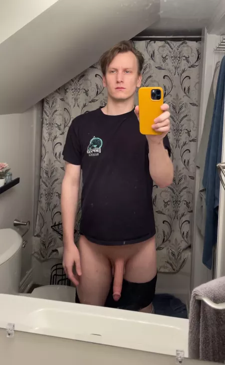 Chubbed up. 32M Ontario.