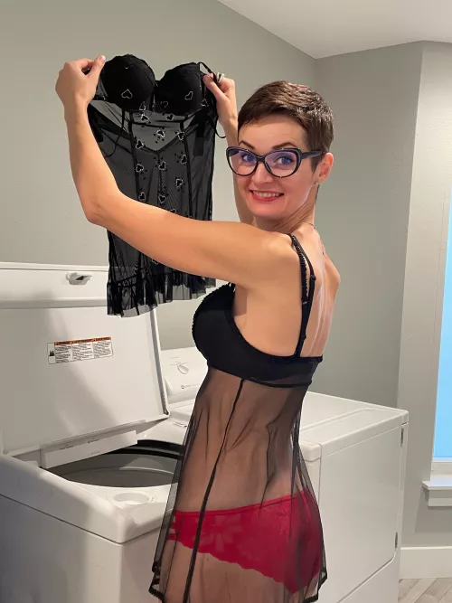 Clean clothes, dirty mind🙄[F38]