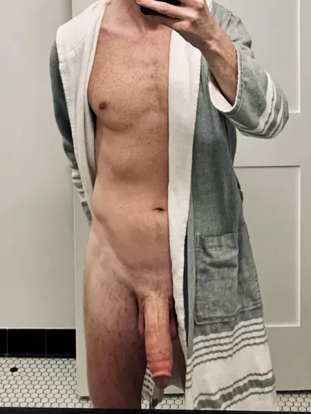 Closed robes are overrated.