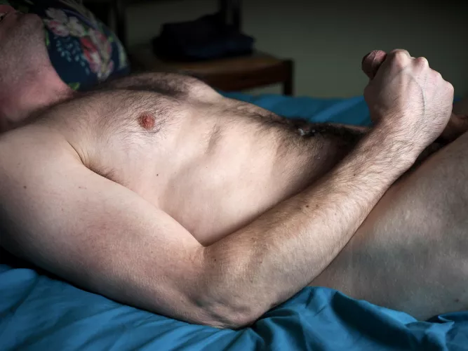 Come and cum on my chest