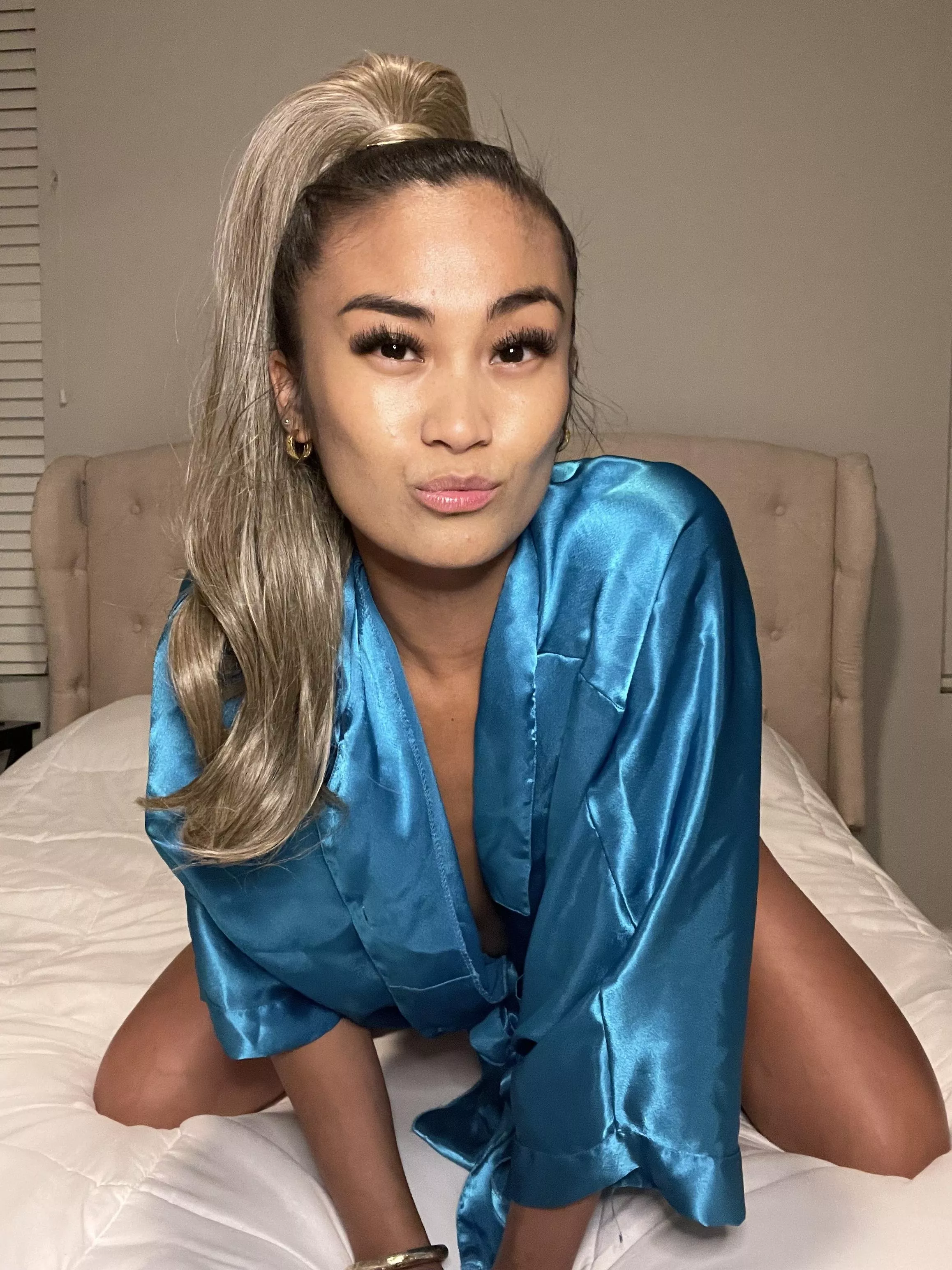 Come closer! 😘