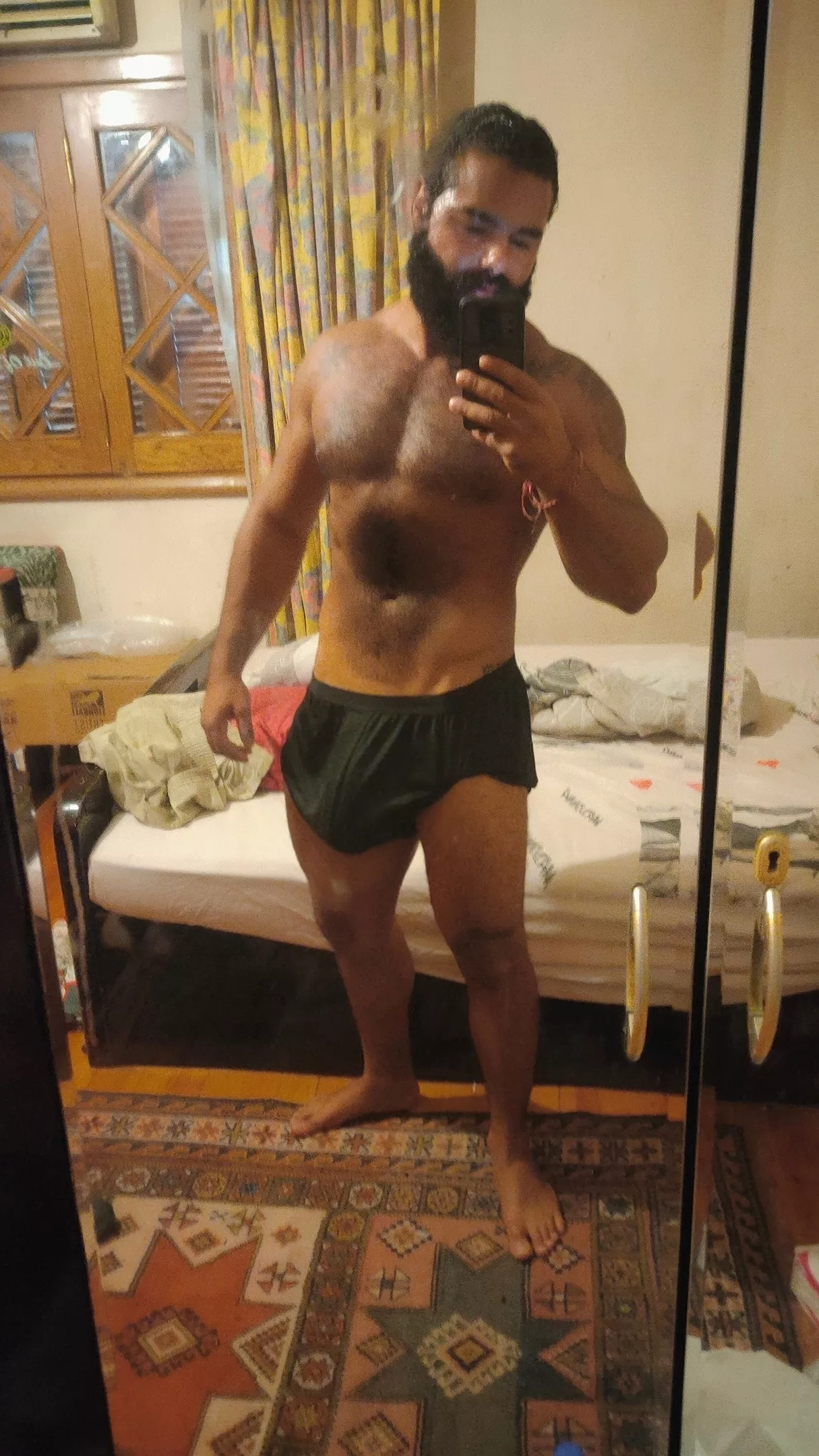 Come here ! [M]