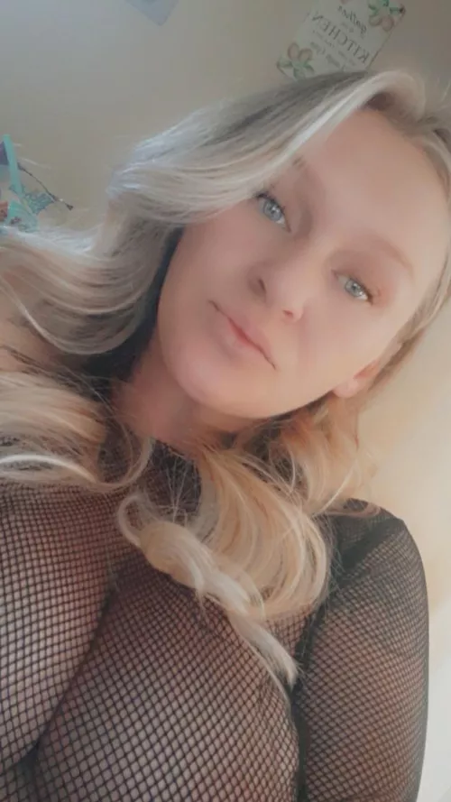 Come join me on onlyfans and let's have some fun together