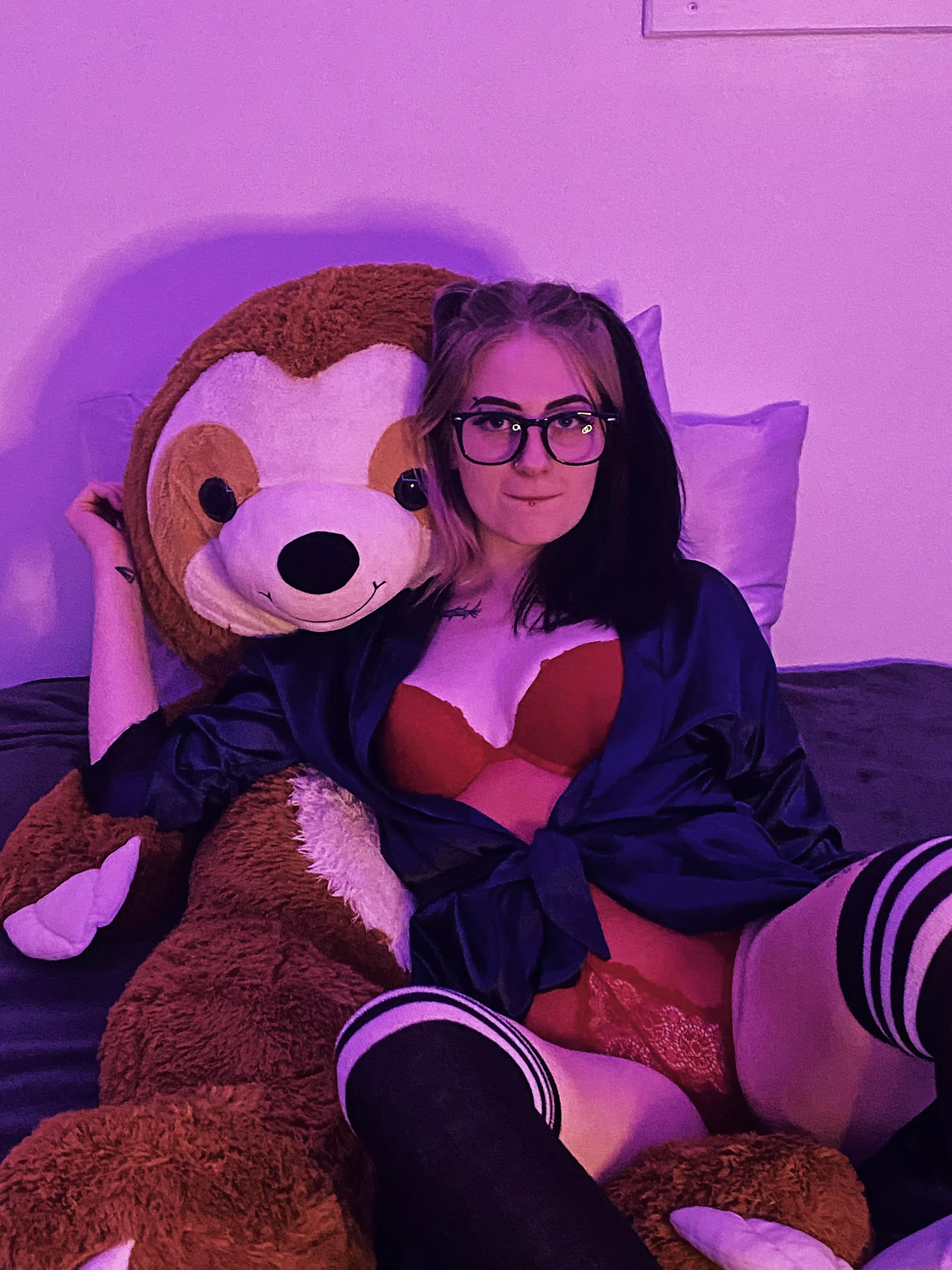 Come lay down with me 💕