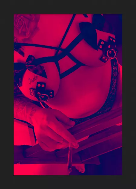 Come smoke with me 😈😈🚬