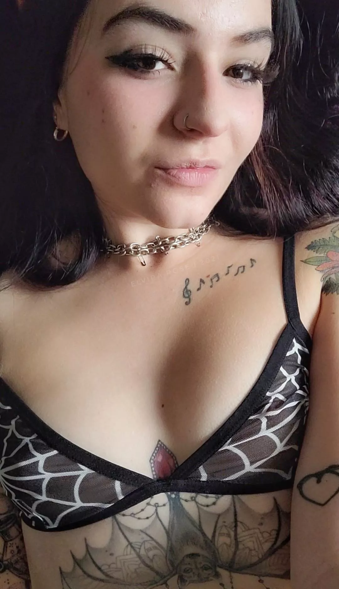 Come to bed 🖤