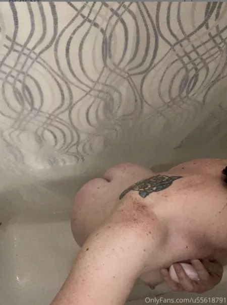 Come wash my back for me??🥵