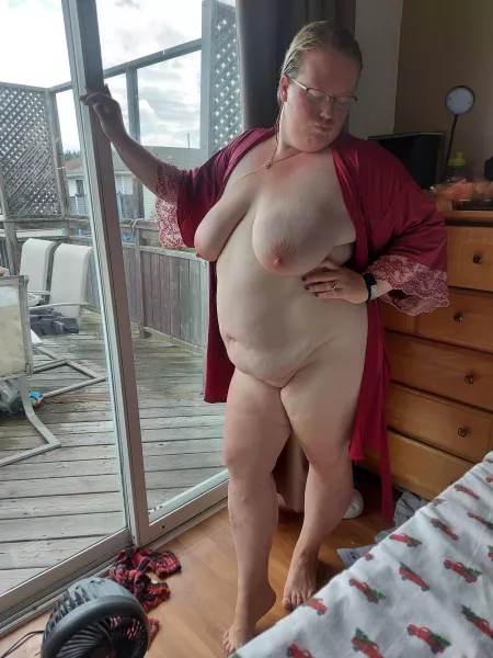 Comment how you would pleasure me, more details the better 😉😘