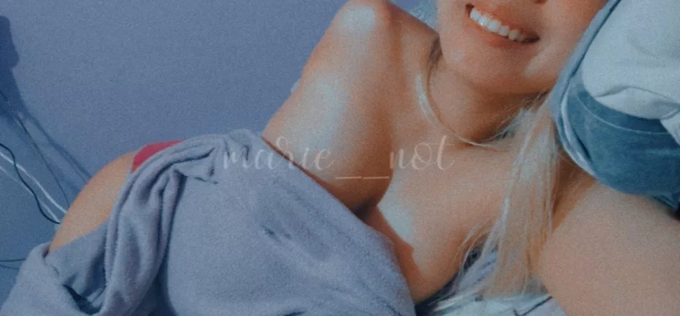 cum cuddle with me? 🤍