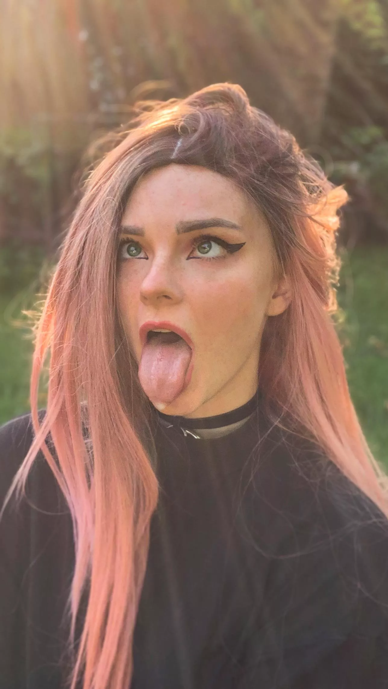 Cum here ⬇️