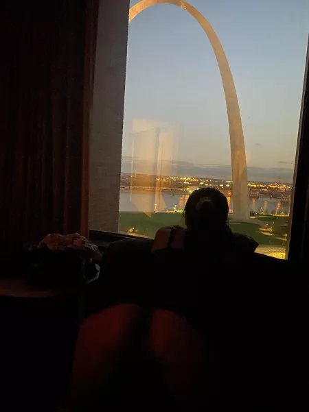 Cum up behind me you’ll get two great views and we can give the tourist below a show ;) [oc]