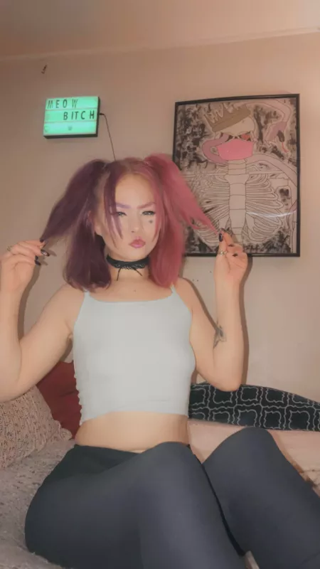 Cute enough to fck? 🙈