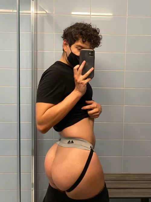 Cute jockstrap butt 🍑