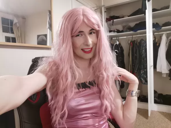 Dam don't you all just love pink! Whats your go to colour?