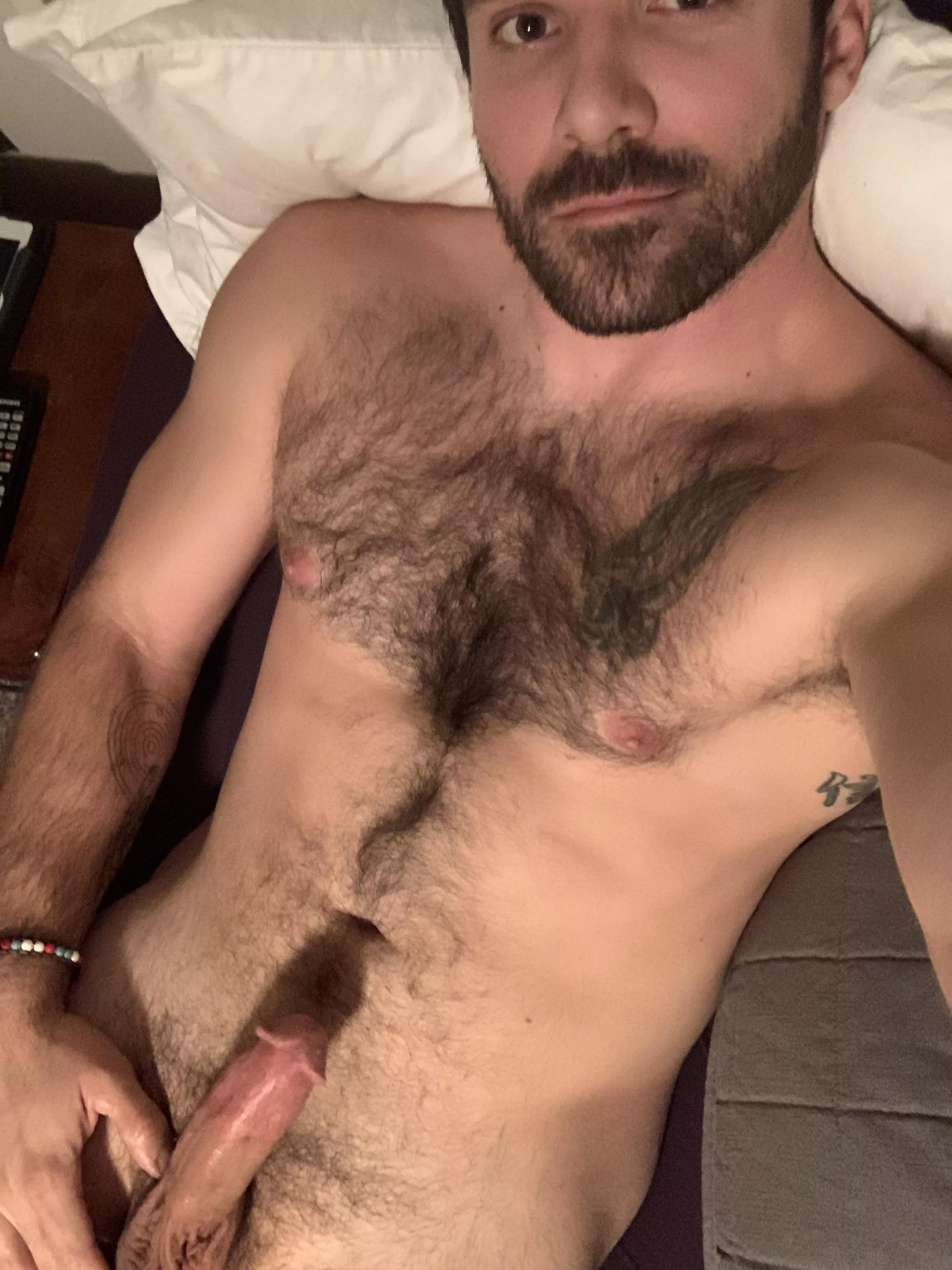 Damn I’m horny tonight…