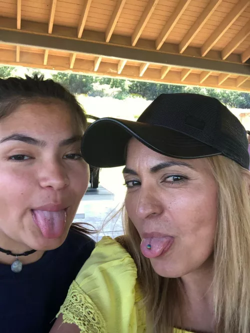 Daughter (18) Mom (35)