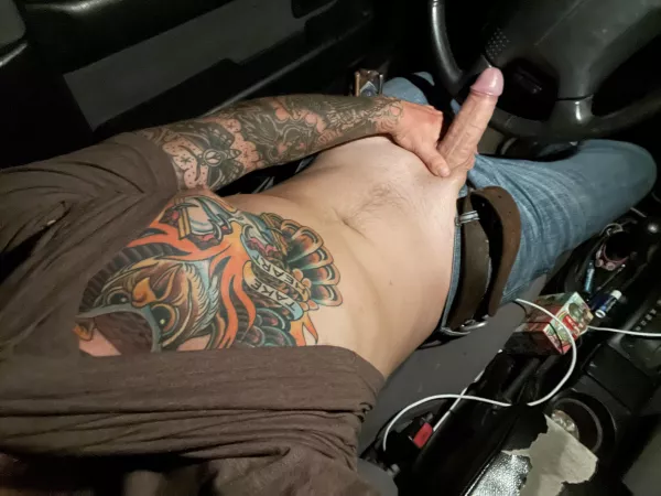 Dick is yes and night is out… looking for mature older women 🤤