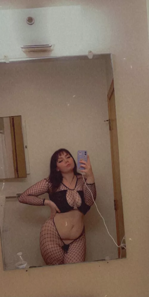 Do any of u listen to punk music?