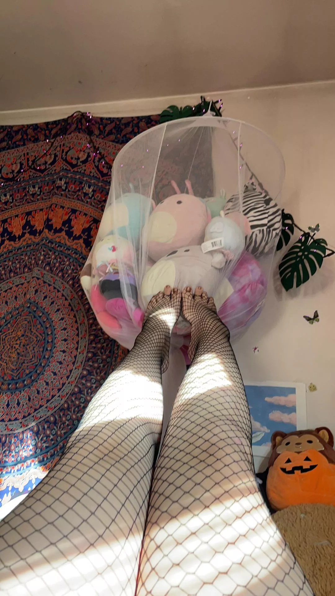 Do u like my feet?😋