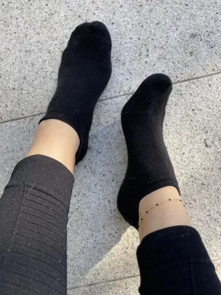 Do u like my new anklet ? ✨