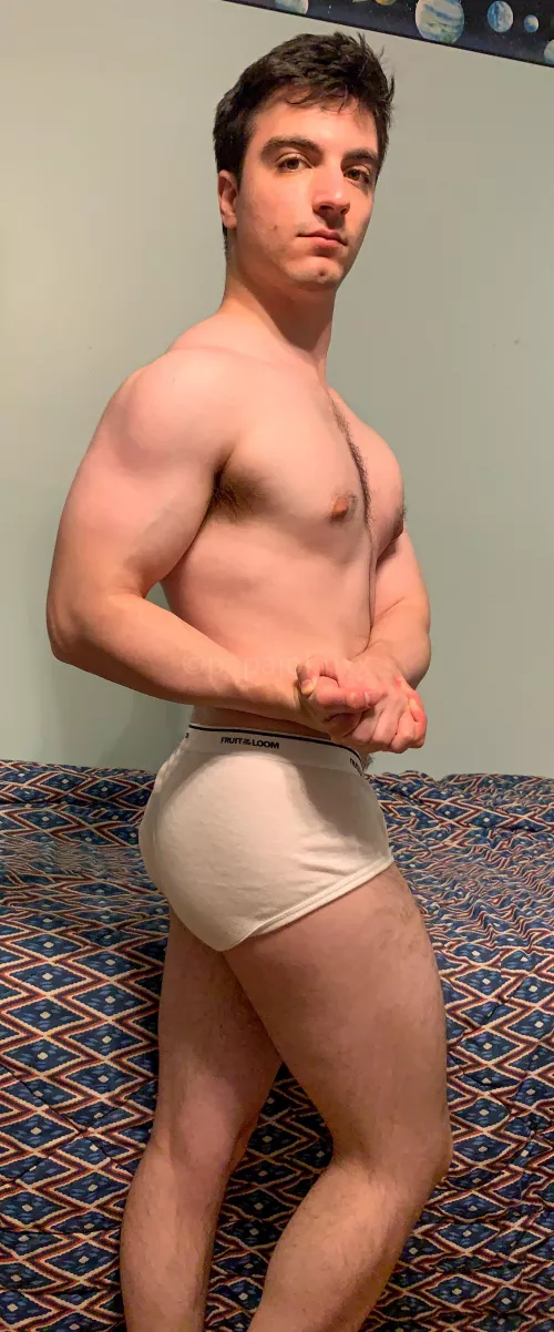 do you like guys flexing?