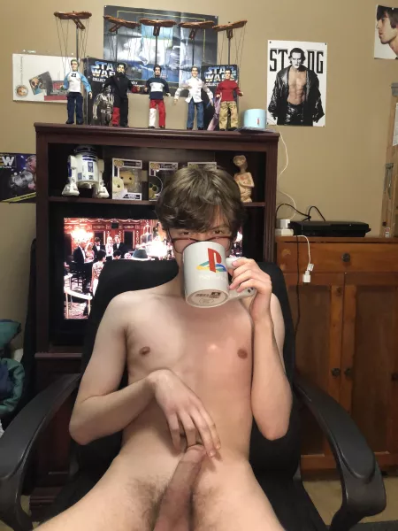 Do you like my cup? 🎮 ☕️