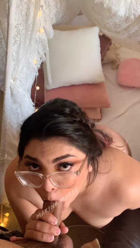 Do you like my glasses? :)