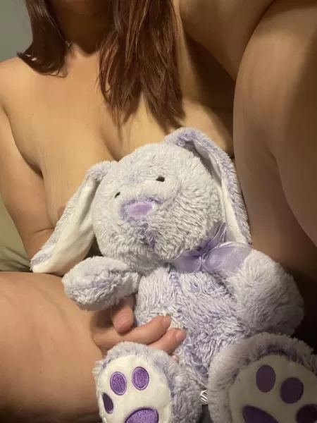 Do you like my stuffie 🥺