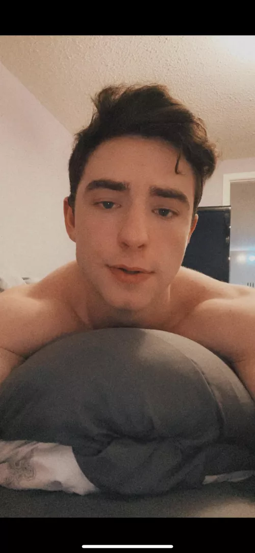 Do you think I’m cute? Be honest 🥺