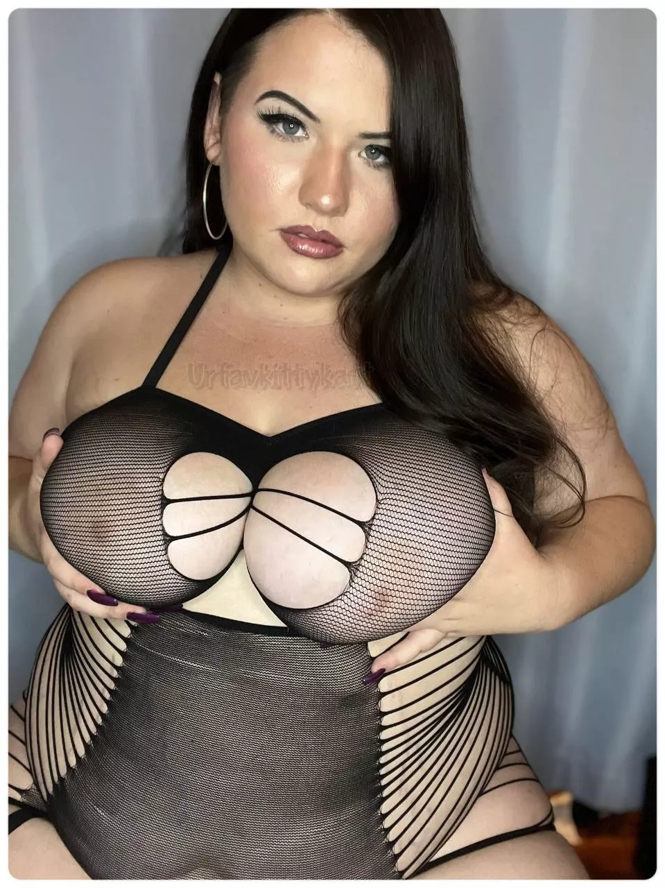 Do you think my husband will let me west this to the Halloween party tonight? 🤤