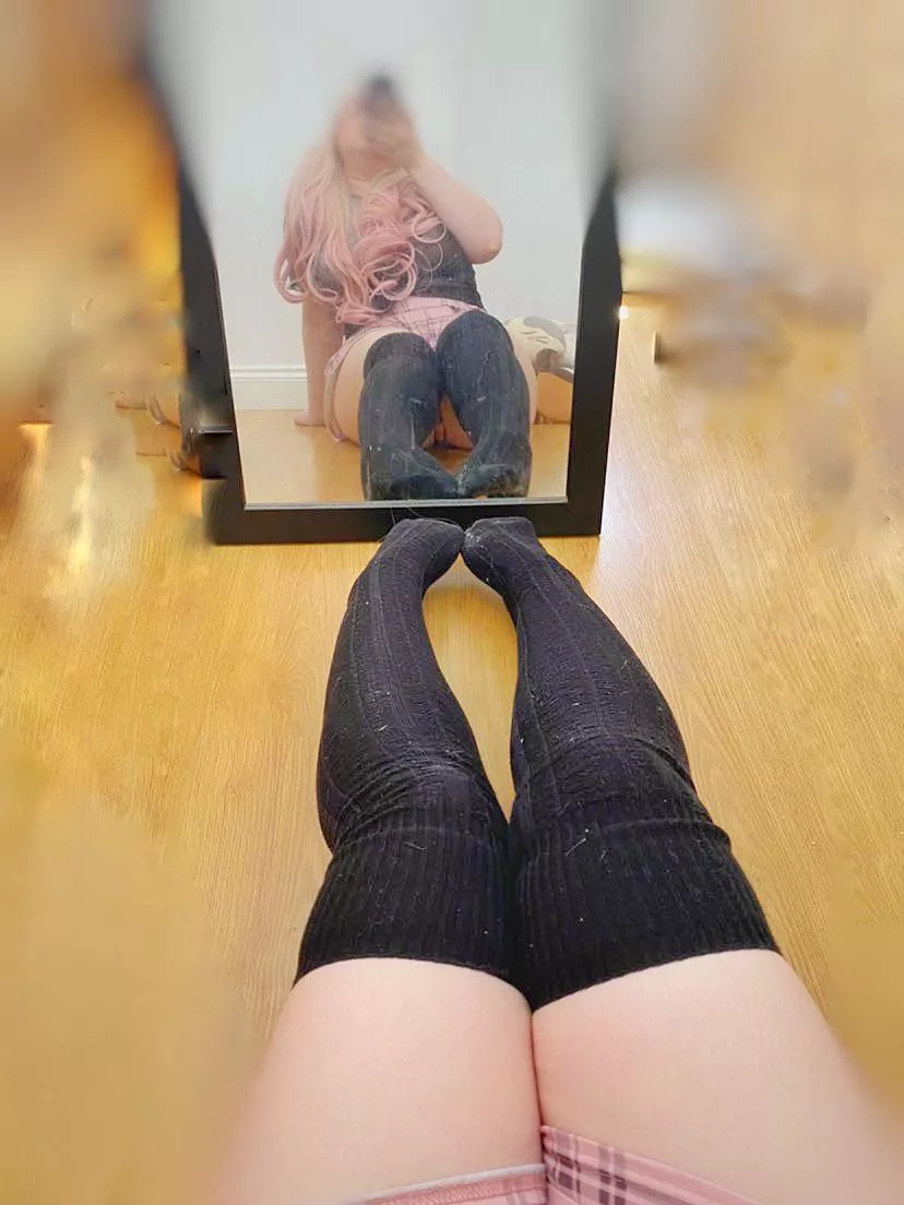 Do you wanna take them off? 😝