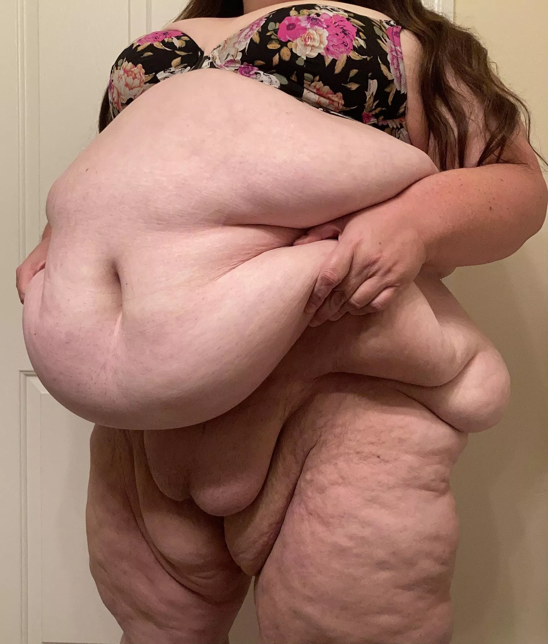 Do you want to play with my big fat pussy?