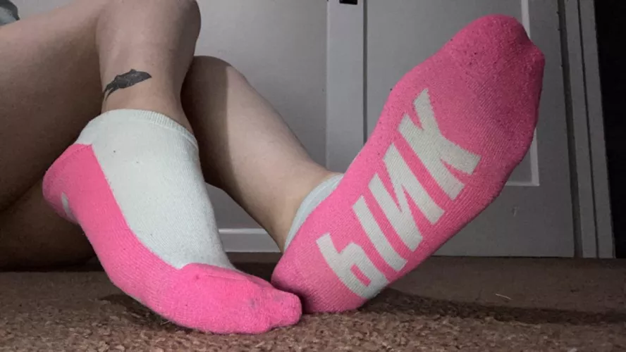 Does anyone want a pair of my socks? Will wear to perfection. 💖
