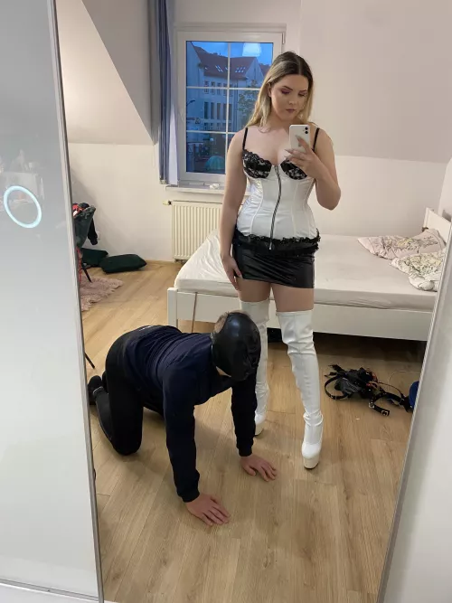 [domme] me and my dog 😗