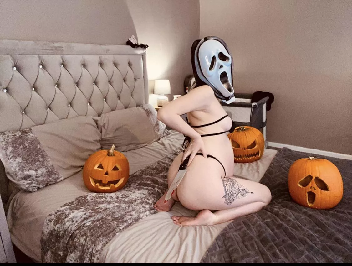 Don’t be shy let’s play😈🎃