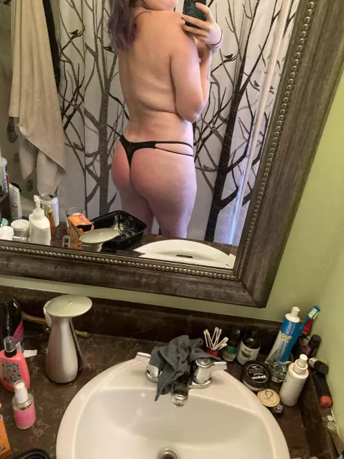 Don’t you just wanna snap that strap against my hips?