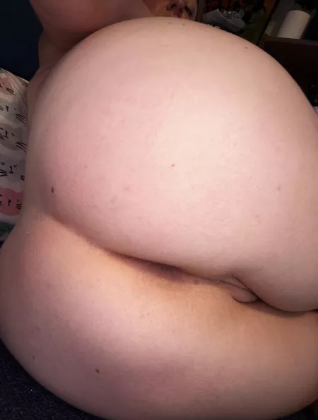 Don’t you think I’d look better with your cum dripping out of me?