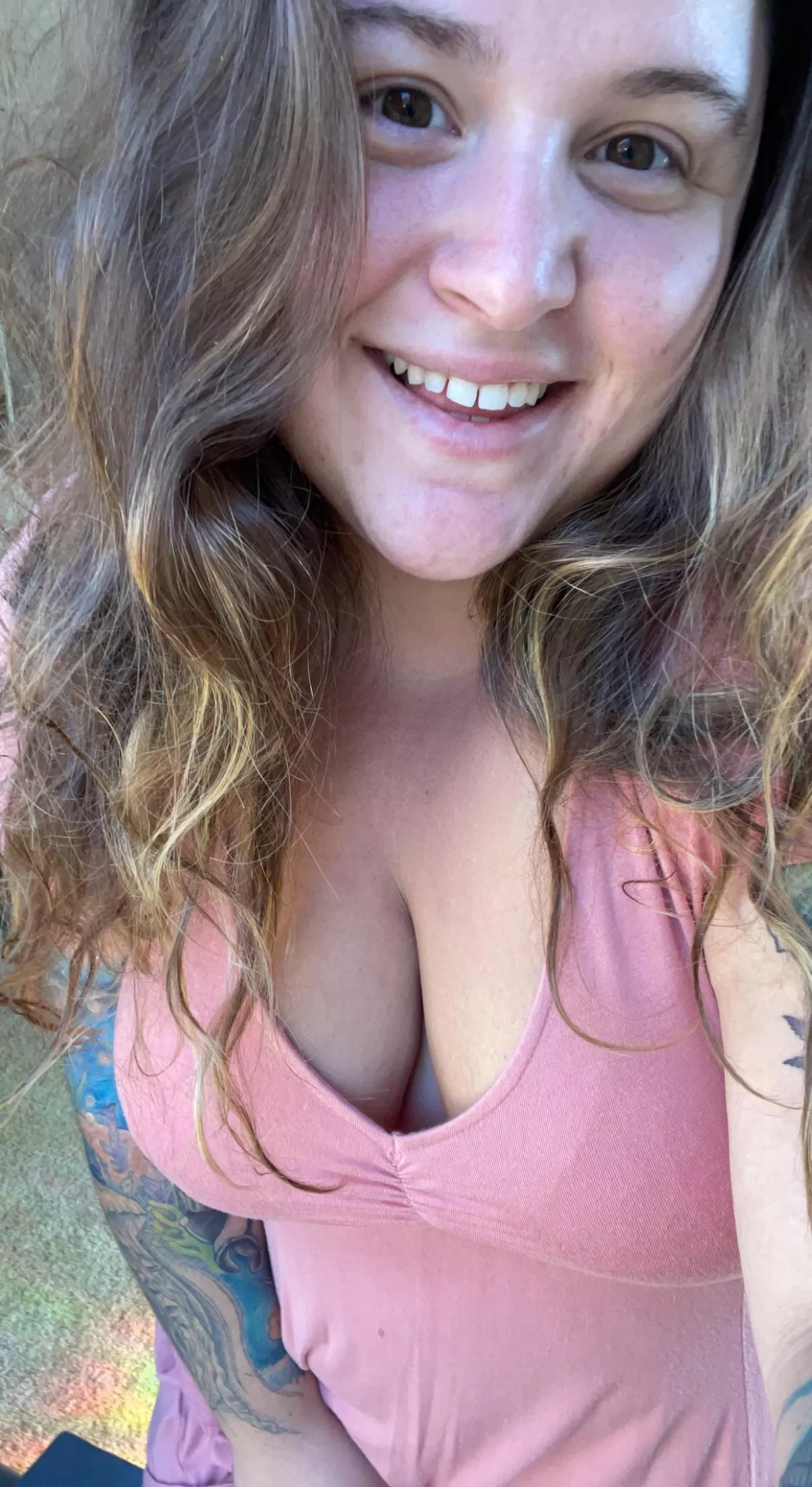 don’t you wanna see my tiddies drop?