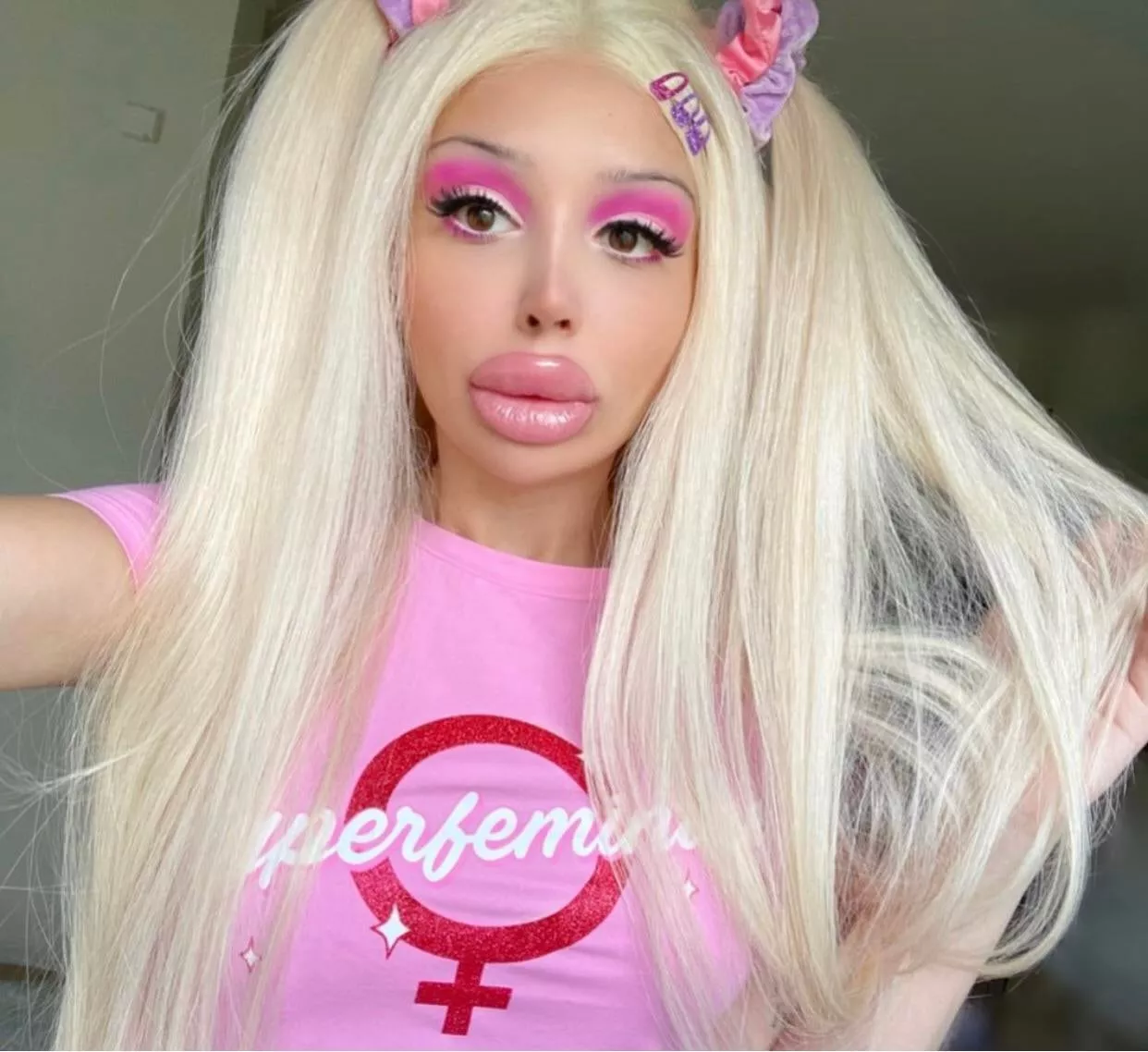 Dumb Dolly