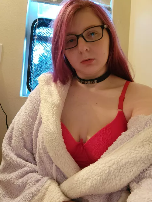 Eager to please you Sir 🧎‍♀️