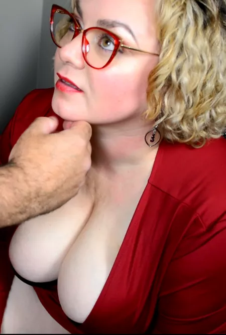 Eagerly awaiting. I love to color coordinate my 🤓