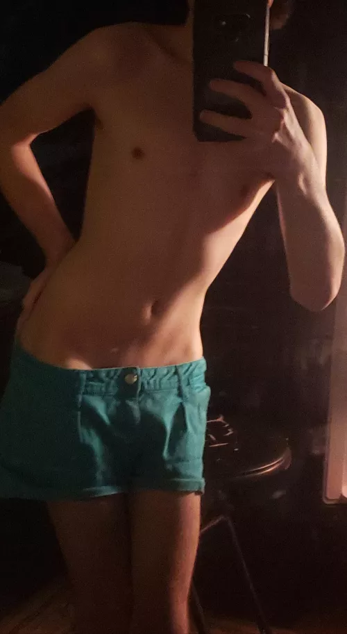 everyone on here is so cute I wanna cuddle all of youuu