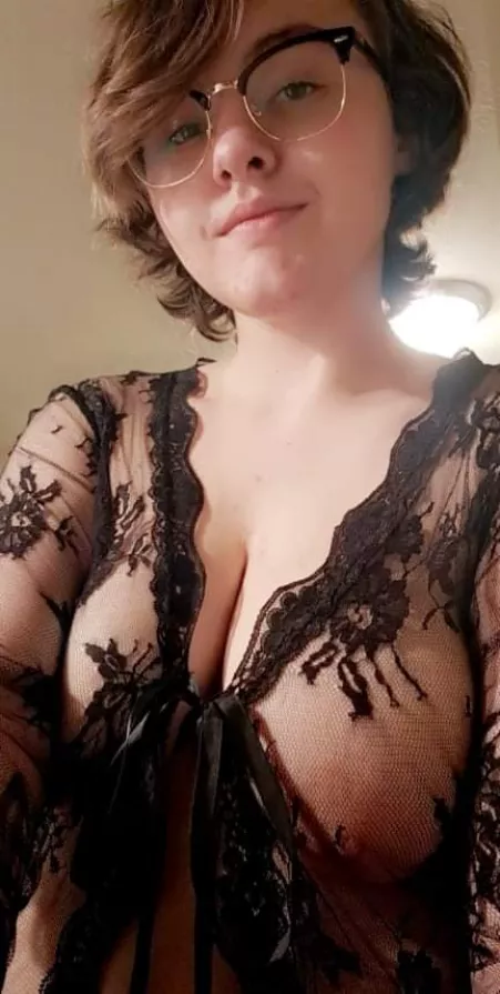 Excuse me, does this make my tits look big? 😉