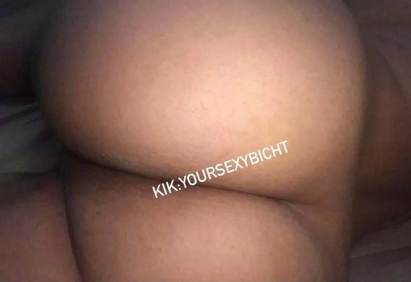 [F] 22 sexy bitch for you, with a very wet pussy🤤💦💦 ready to fulfill your fantasies tonight, sexting, pics, vids, cock rates😈😈 KIK ME: YOURSEXYBICHT