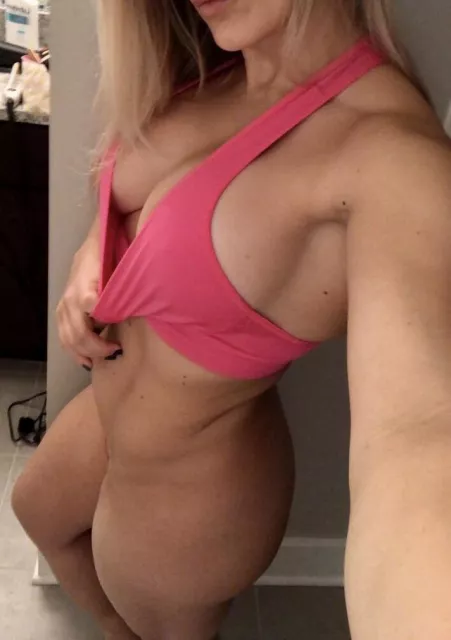 [F] Anyone wanna help me find some bottoms for the gym? 🤗